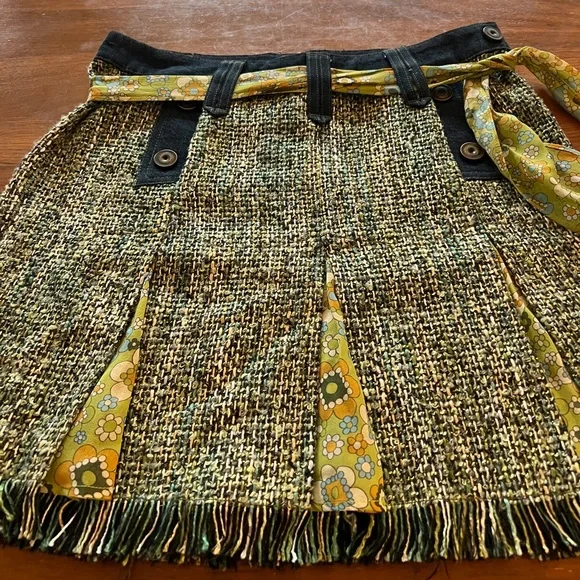 Dolce and Gabbana skirt - Picture 3 of 8